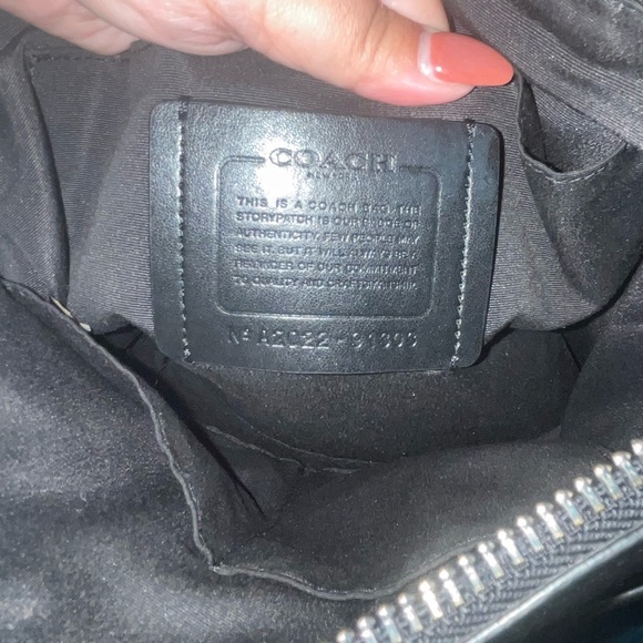 Coach New York Beckett Pocket Crossbody, Pebble Black Leather, Adjustable Strap - Picture 15 of 16